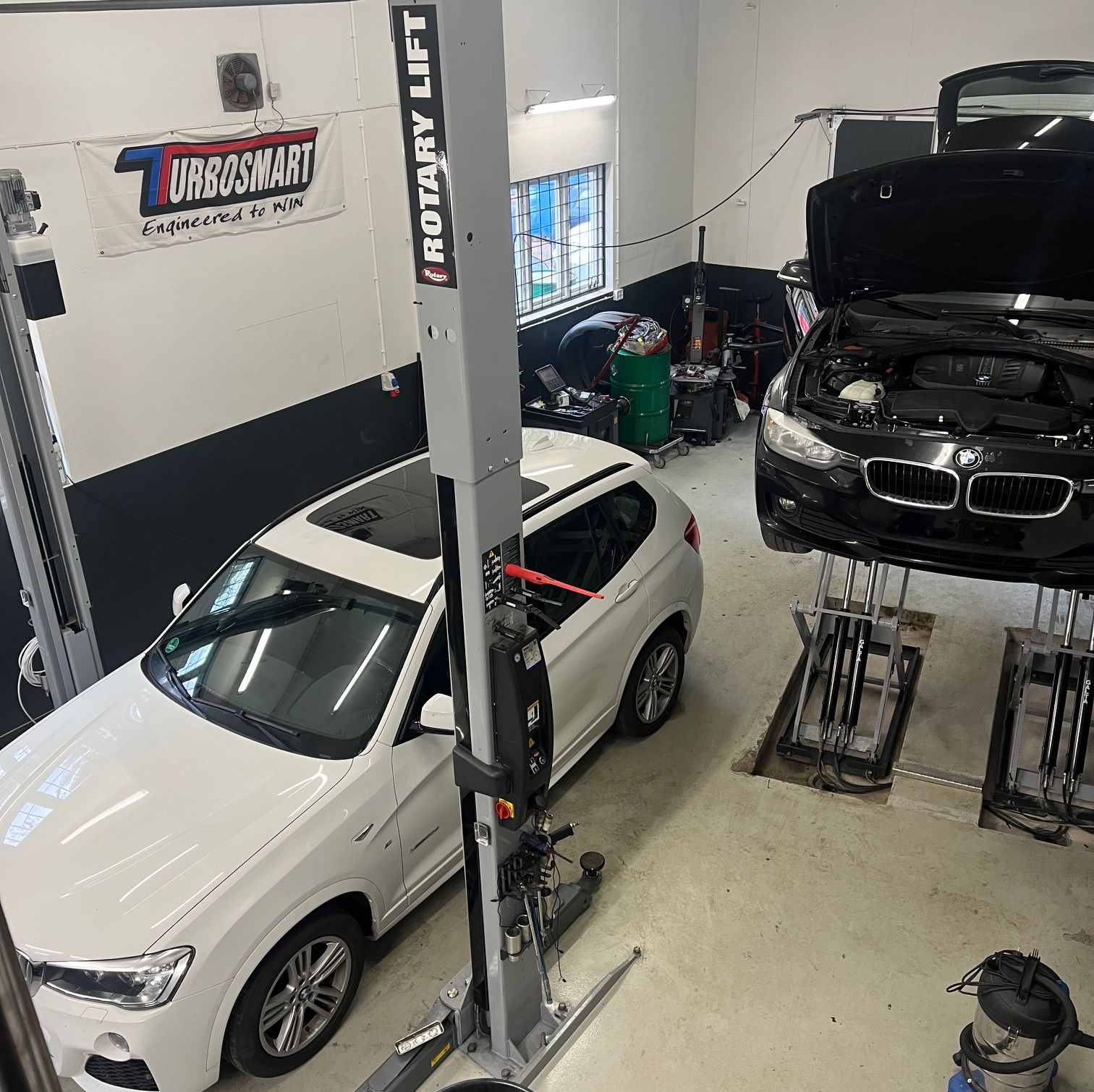 Bilverkstad CN Autorepair i Arkelstorp